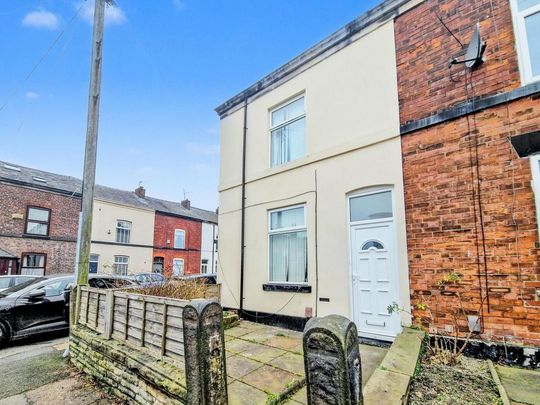 2 bedroom end of terrace house to rent - Photo 1