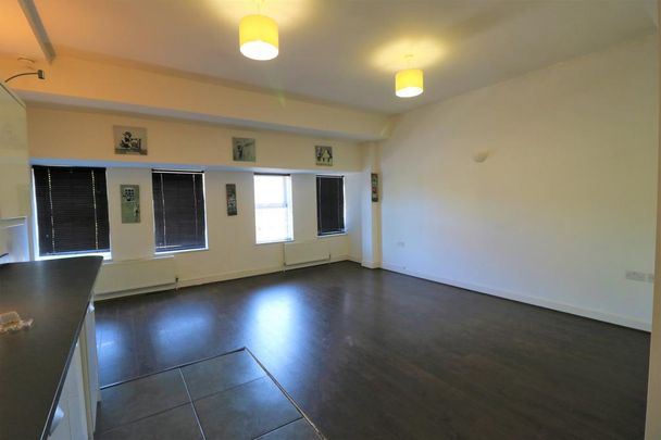 2 bedroom apartment to rent - Photo 1