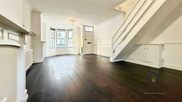 3 bedroom terraced house to rent - Photo 1