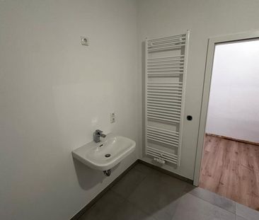 Exklusive 5-Zimmer-Wohnung am Markt in Gera inklusive Aufzug - Photo 1
