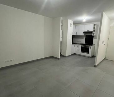 AUMETZ-RESIDENCE RECENTE - F2 - CUISINE EQUIPEE PARKING - Photo 4