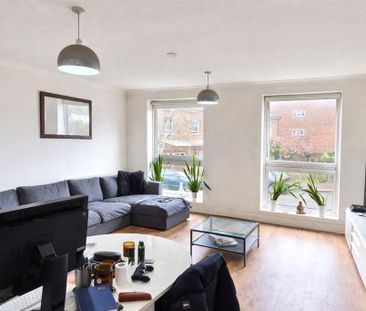 2 bedroom apartment to rent - Photo 2