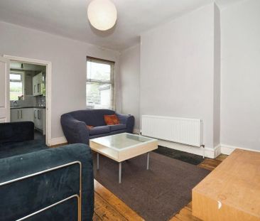 5 bedroom terraced house to rent - Photo 4