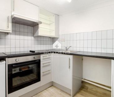 Terraced house to rent - Photo 4