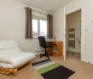 2 bedroom semi-detached house to rent - Photo 3