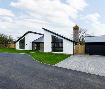 Beautifully presented four double bedroom, single storey home located on the outskirts of Staplehurst - Photo 4
