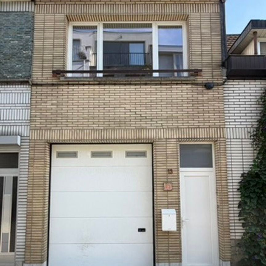 Huis te huur in Antwerpen voor € 1.250 met 2 slaapkamers - Photo 1