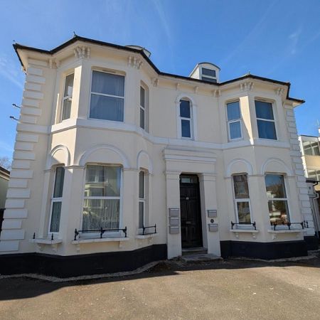 Manor Road, Folkestone, CT20 2SA, Kent - Photo 4