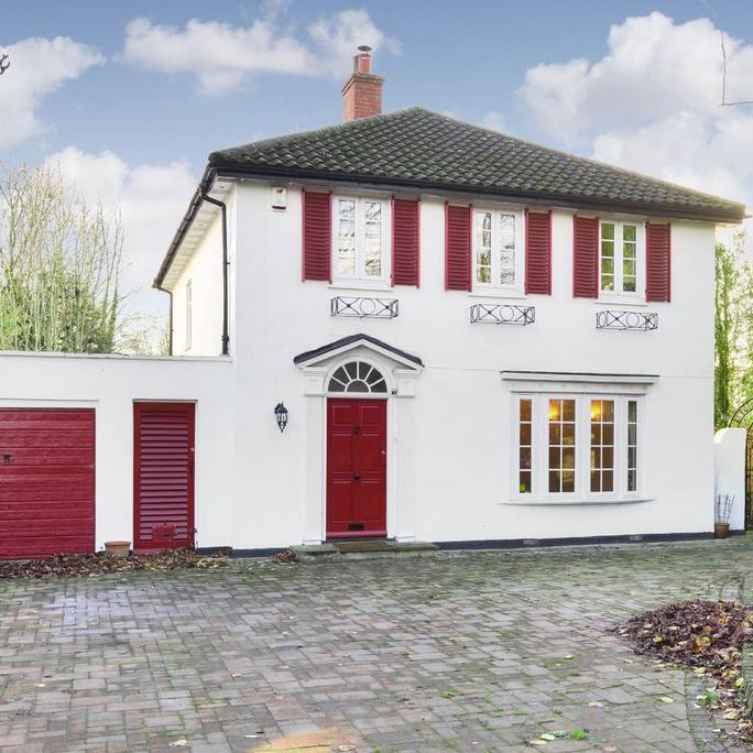 4 bedroom detached house to rent - Photo 1