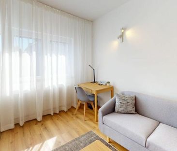 Unique Serviced Living @ Basel SBB / Gundeldingen - Photo 2