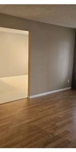 New Renovated Duplex for rent in Beddington Heights NW - Photo 4