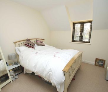 Corner Farm Place Pennine Way, HP2 5PN, Hemel Hempstead - Photo 2