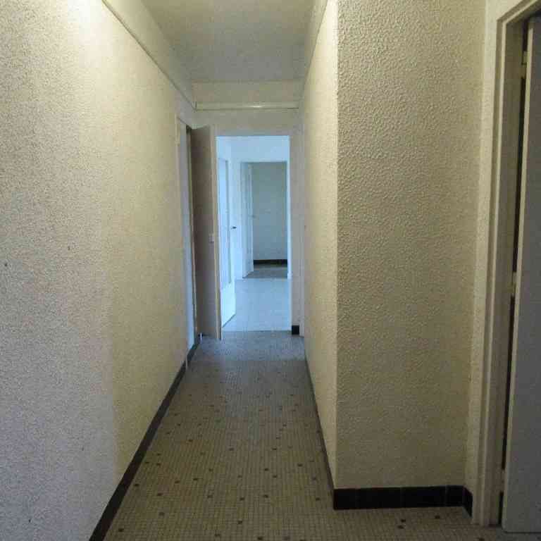 Loue Appartement à Châlons-en-Champagne - Photo 1