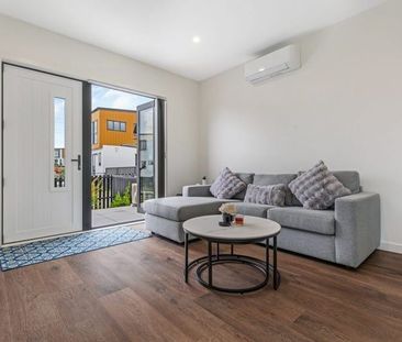 Perfect 3 BEDROOM in Flatbush - Photo 1