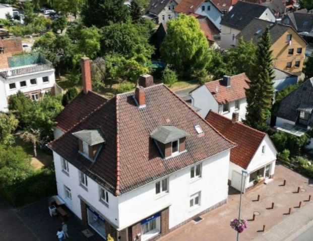 Stilvoll sanierte 5-Zimmer Wohnung im Zentrum von Sehnde - Photo 1