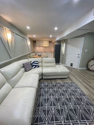 For Lease - 2403 Barclay Road, Burlington, Ontario - Photo 1