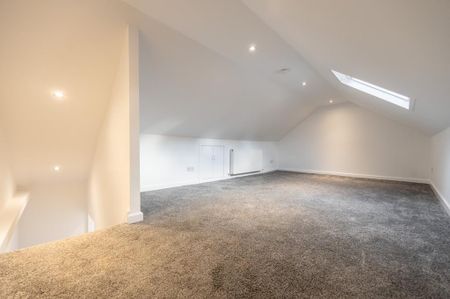 2 bedroom semi-detached house to rent - Photo 3