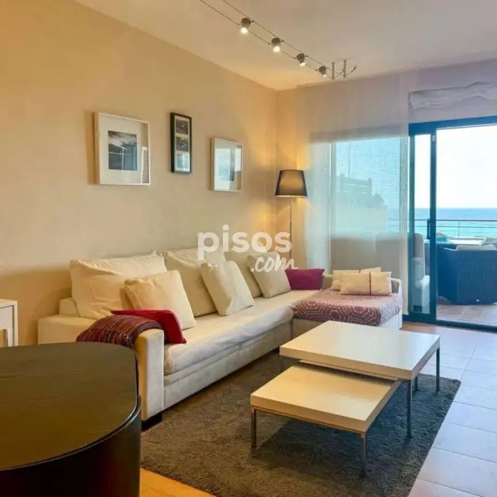 Piso en alquiler en Carretera de la Platja del Racó, cerca de Carrer de la Terra Roja - Photo 1