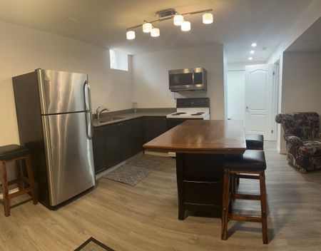 For Lease - 1031 Lake Drive Unit# BSMT, Georgina, Ontario - Photo 5