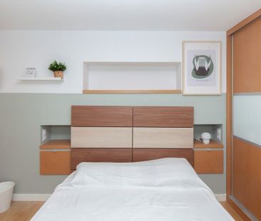 Carrer de Dalt de la Mar, Valencia, Valencian Community 46024 - Photo 2