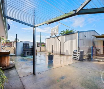Prime Location & Endless Outdoor Features! - Photo 6