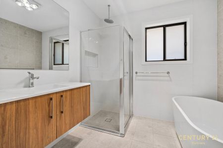 Ideal Family Home! - Photo 5