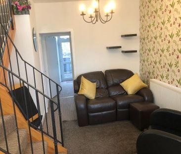 2 bedroom cottage to rent - Photo 1