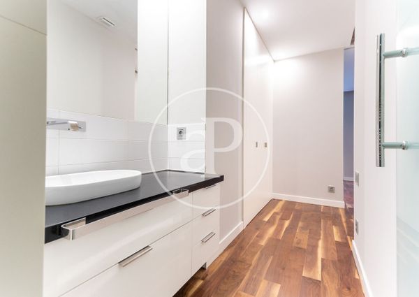 Flat for rent with Terrace in San Francesc (Valencia)