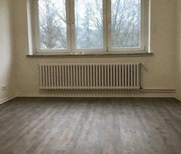 Schöne 2,5 Zi.-Whg. in zentraler Lage! - Foto 1