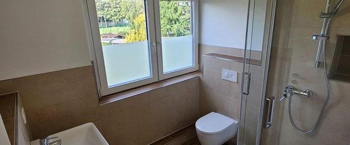 Helle, großzügig geschnittene 2-Zimmer-Wohnung - Photo 1