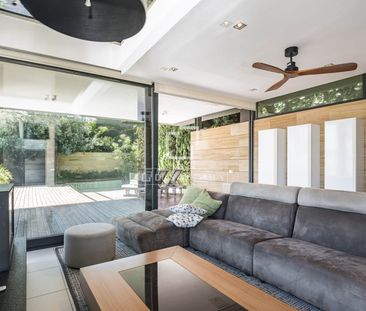 Excellent 3 Bedroom house / villa for rent in Montmar, Barcelona - Photo 1