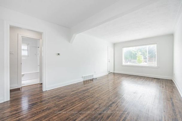 Detached Home For Lease | E8469718 - Photo 1