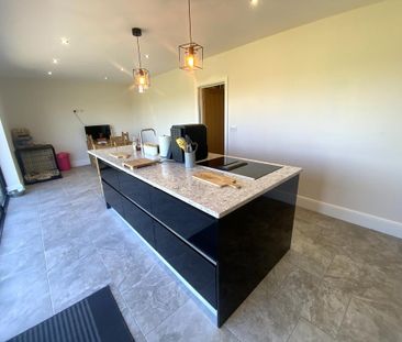 3 bedroom detached house to rent - Photo 5
