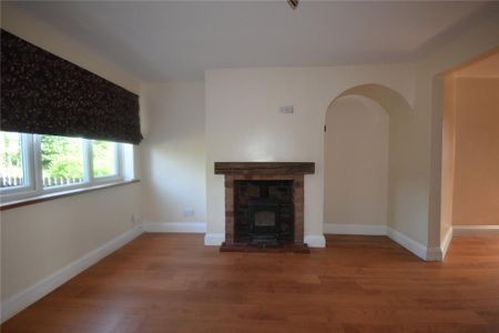 2 bedroom terraced house to rent - Photo 4