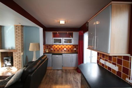 18 Plantation Street, Killyleagh, BT30 9QW - Photo 4