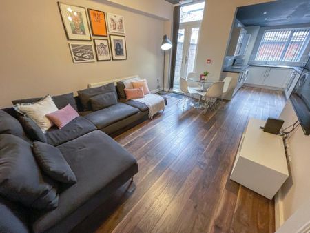 5 bedroom terraced house to rent - Photo 2