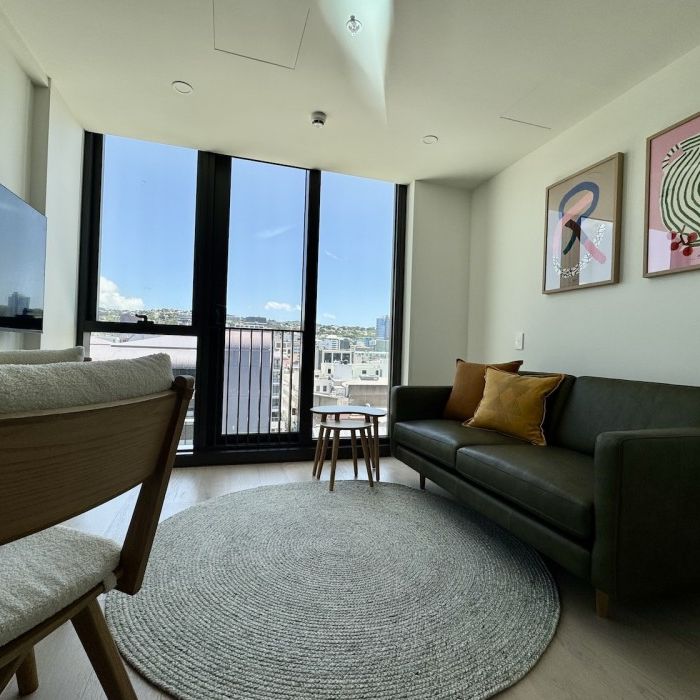 One Bedroom Apartment With Sun and Views - Photo 1