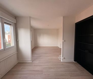 Location Appartement 4 pièces 58m² ELBEUF 76500 - Photo 1