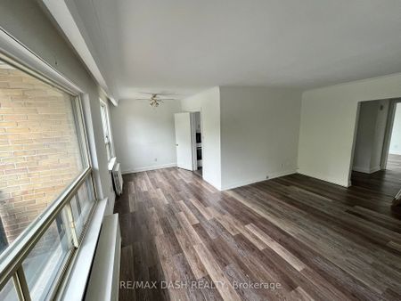 For Lease - 52 Neptune Drive Unit# 8, Toronto, Ontario - Photo 4