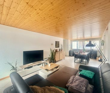 Appartement traversant de 3 pièces avec balcon et ascenseur - Foto 2