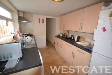 6 Bed - Hatherley Road, Uni Area - Photo 5