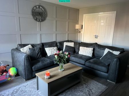 3 bedroom semi-detached house to rent - Photo 2