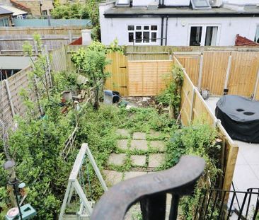 3 bedroom maisonette to rent - Photo 6