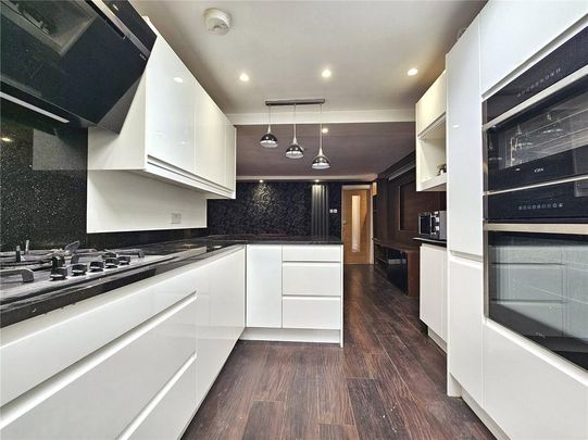 3 bedroom maisonette to rent - Photo 1