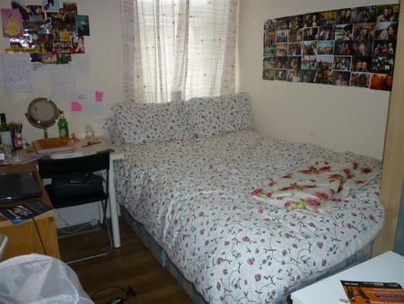 Warwick Street, Heaton - Photo 2