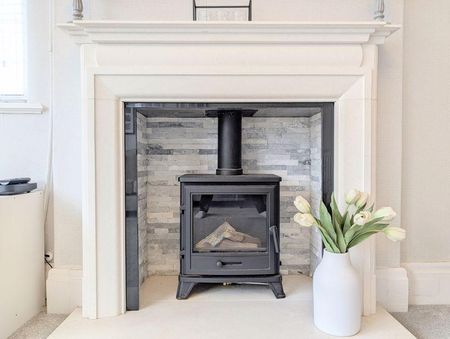 3 bedroom property to rent - Photo 2