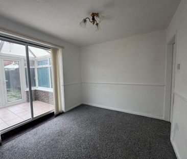 3 bedroom end of terrace house to rent - Photo 1