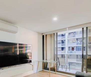 2 Bed 1 Bath - Photo 3