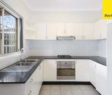 Easy care Duplex, close to everything - Photo 5