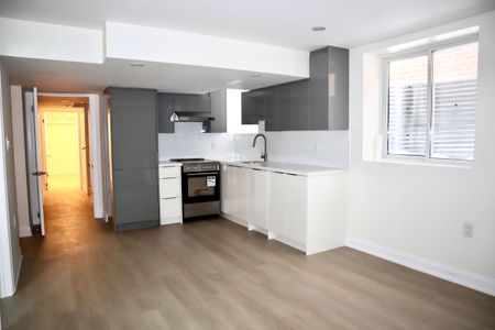 For Lease - 1274 Sweetfern Crescent, Milton, Ontario - Photo 2